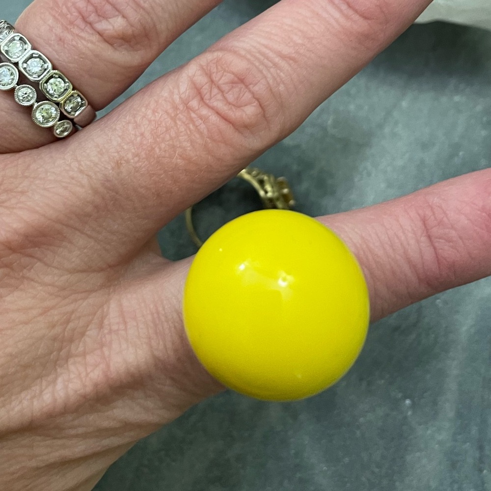 Vintage Yellow Ball Statement Ring - Picture 7 of 12
